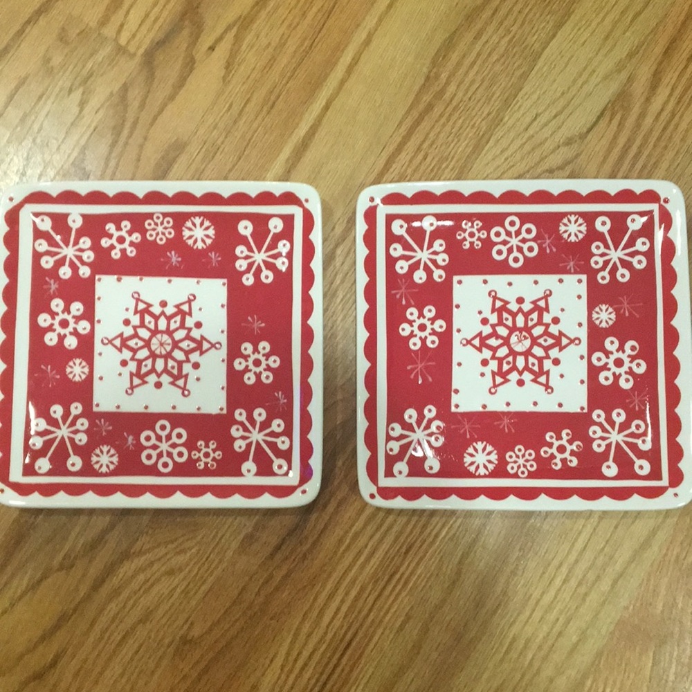 Holiday plates